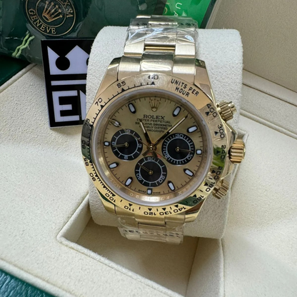 DAYT – Black Dial