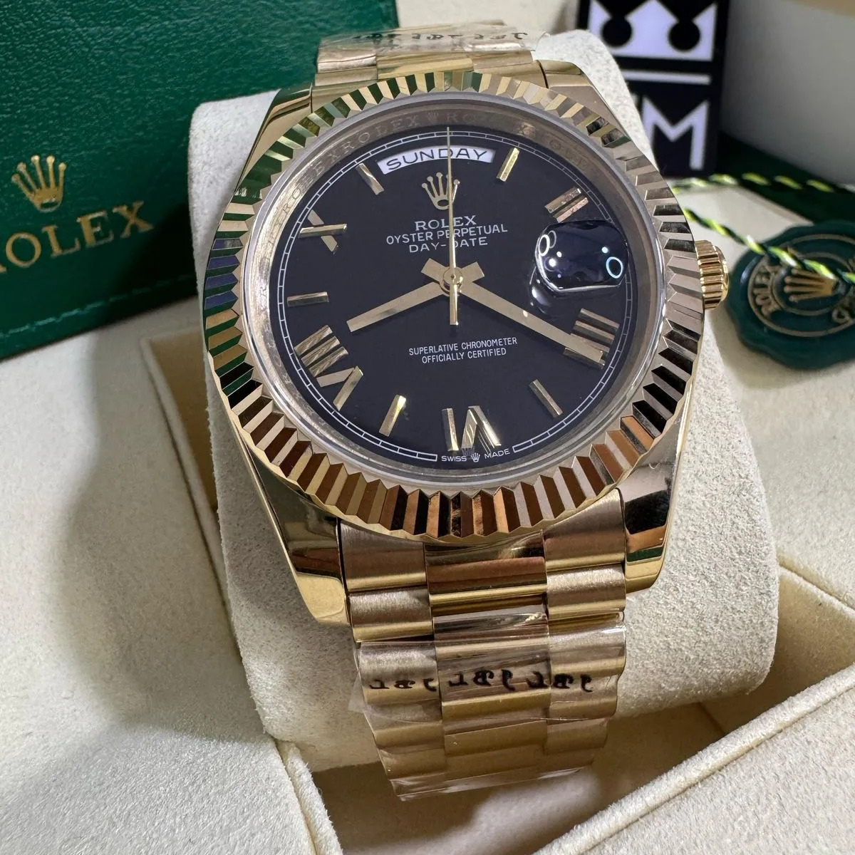 DDATE – Black Dial