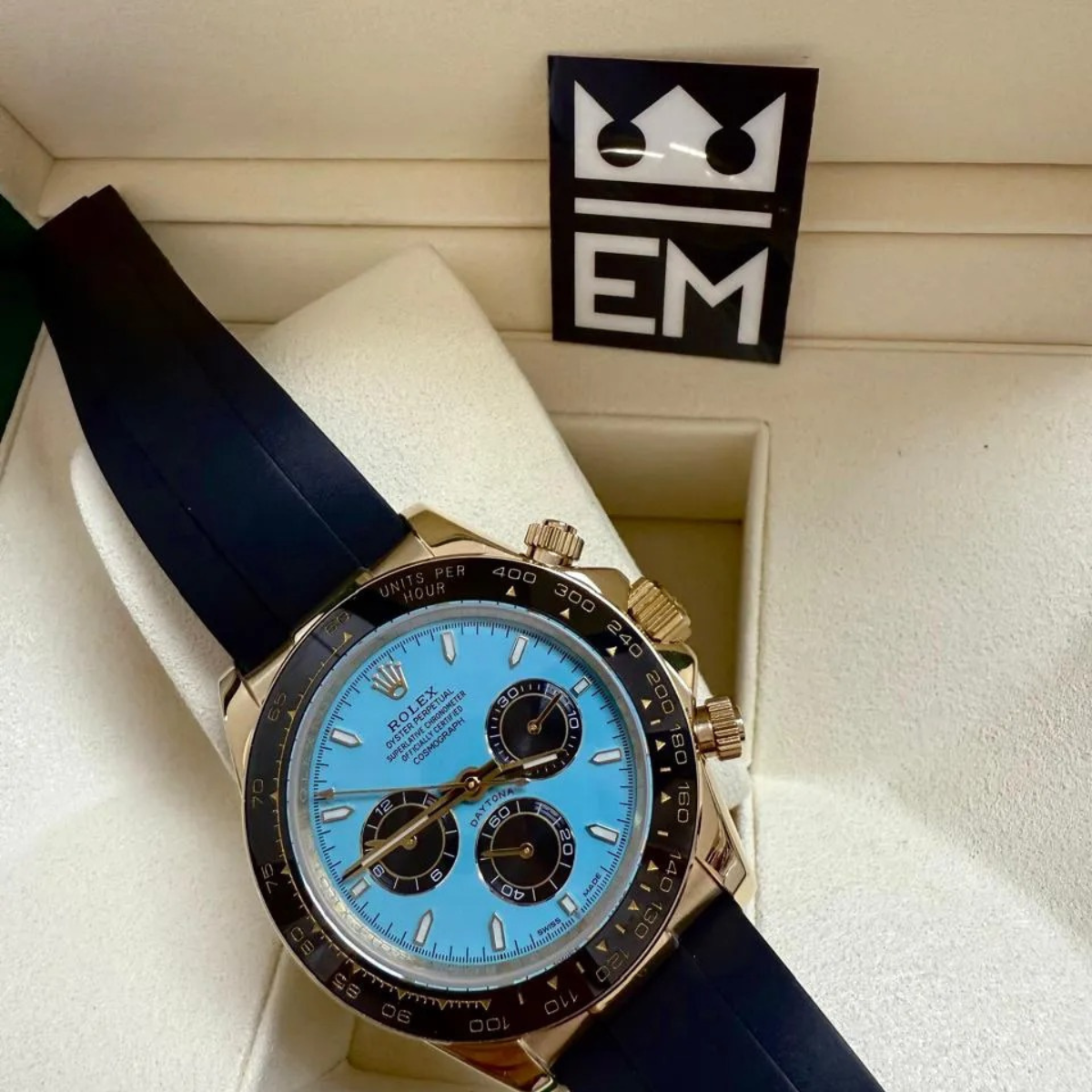 Yellow Gold – Turquoise Blue Dial