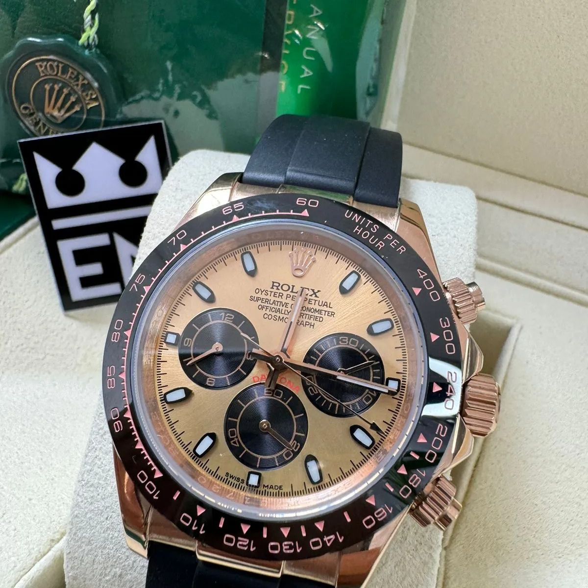 Champagne Dial – Oysterflex Strap