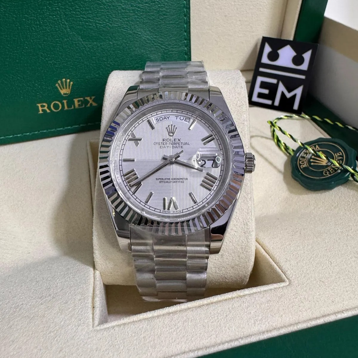 DDATE – Silver Dial