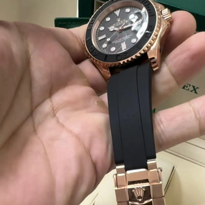 YM – Black Dial – Oysterflex