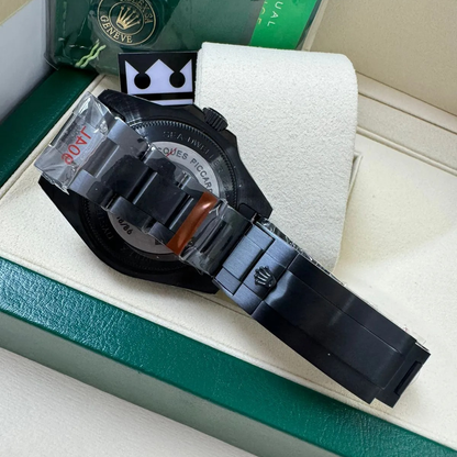 SEAD – Black Dial