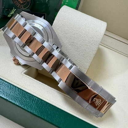 Black/Brown Dial
