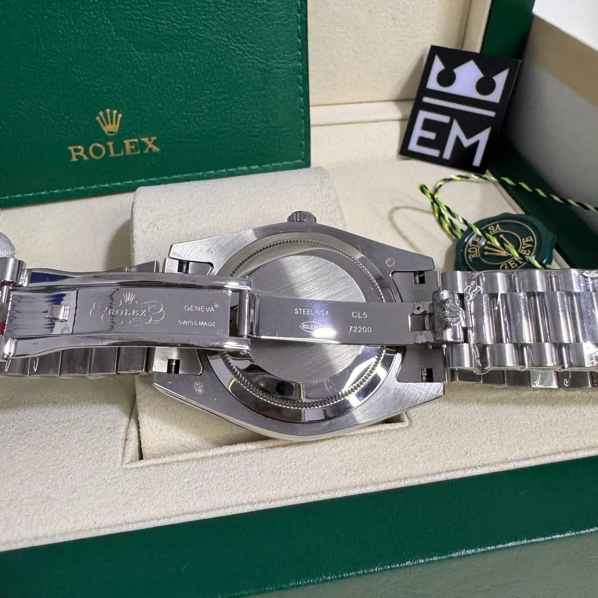 DDATE – Silver Dial
