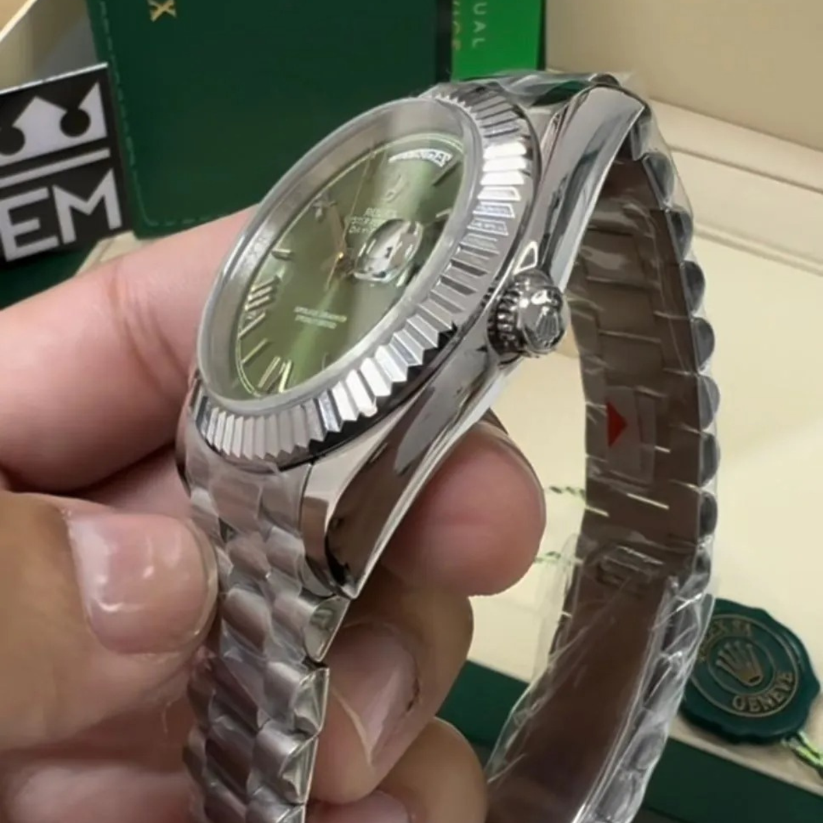 DDATE – Green Dial