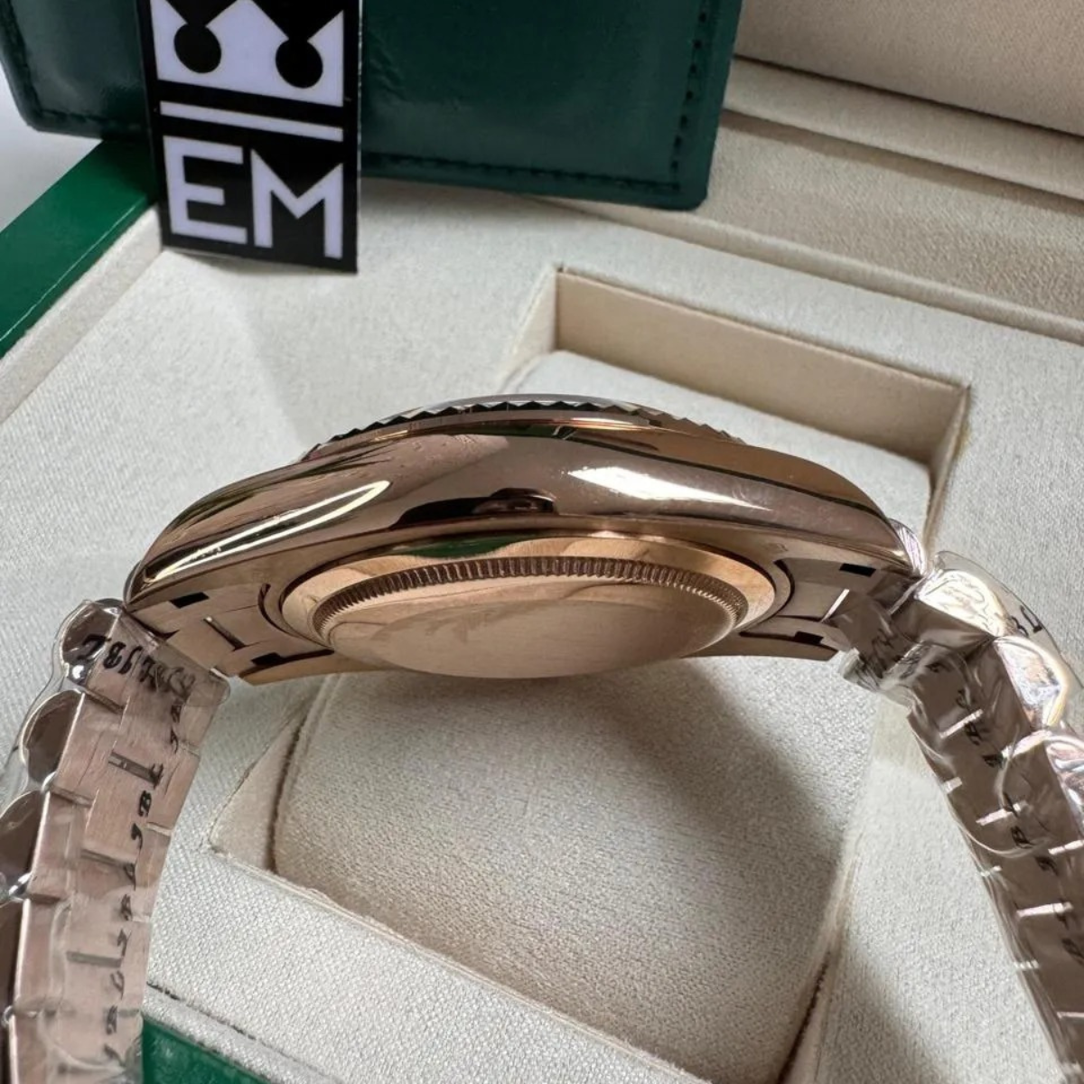 Champagne Dial