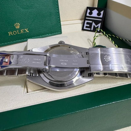 OP – Silver Dial